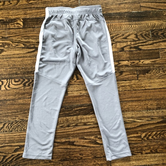 ✨NWT✨ Reebok boys sweatpants, size M - Picture 4 of 4